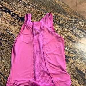 Vintage Lululemon tank
Rouch on back
Super cute